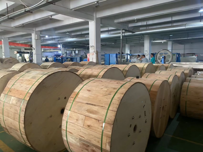 옥외 4코어 6코어 8코어 12코어 장갑 광케이블 GYXTW 중앙 루즈 튜브 단일 모드 덕트 광섬유 케이블 2