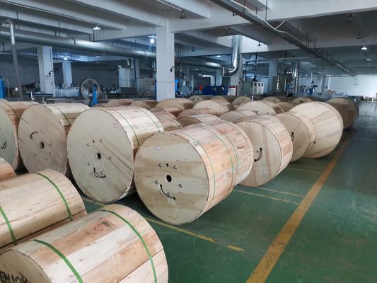 IP68 야외 공기 맞춤형 GYFXTY 금속 자유 FRP 강화 8mm comlink 6 코어 광섬유 케이블 1km