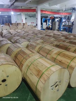 ADSS 12 핵심 아미드는 야외 광섬유 케이블을 방사를 감습니다