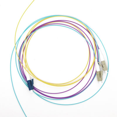 12 코어 FTTH 광섬유 피그테일 SC/LC/ST-UPC/APC 싱글 모드 데이터 센터에 컬러풀
