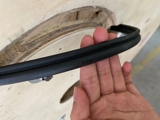 8 공기이 자립한 비피복 광섬유 케이블 GYTC8Y/GYXTC8Y를 그림으로 나타냅니다