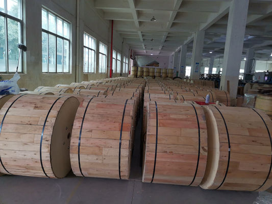 GYTC8S는 8벌 공기 광섬유 케이블 PE 재킷을 그림으로 나타냅니다