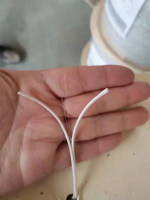 FTTH 광학 드롭 케이블 단일모드 G657a 1/2/4 핵심을 네트워킹하기